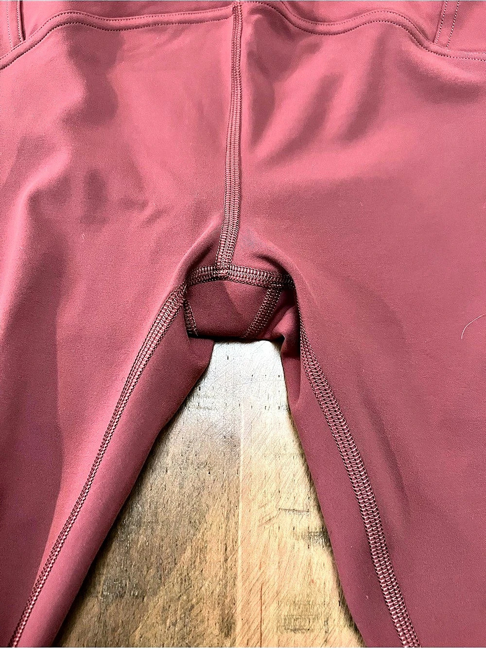 Size 4 Lululemon InStill high rise legging vintage plum - Picture 4 of 11